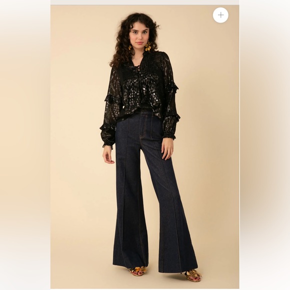 MAELYS BLACK AND GOLD FOILED CHIFFON LACE UP TOP SIZE LARGE - Picture 4 of 8